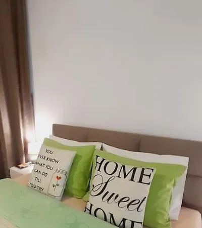 Brand New Entire Place In Center Of Zemun Апартаменты