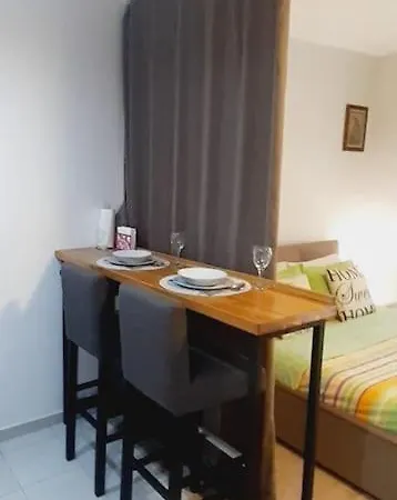 דירה Brand New Entire Place In Center Of Zemun *